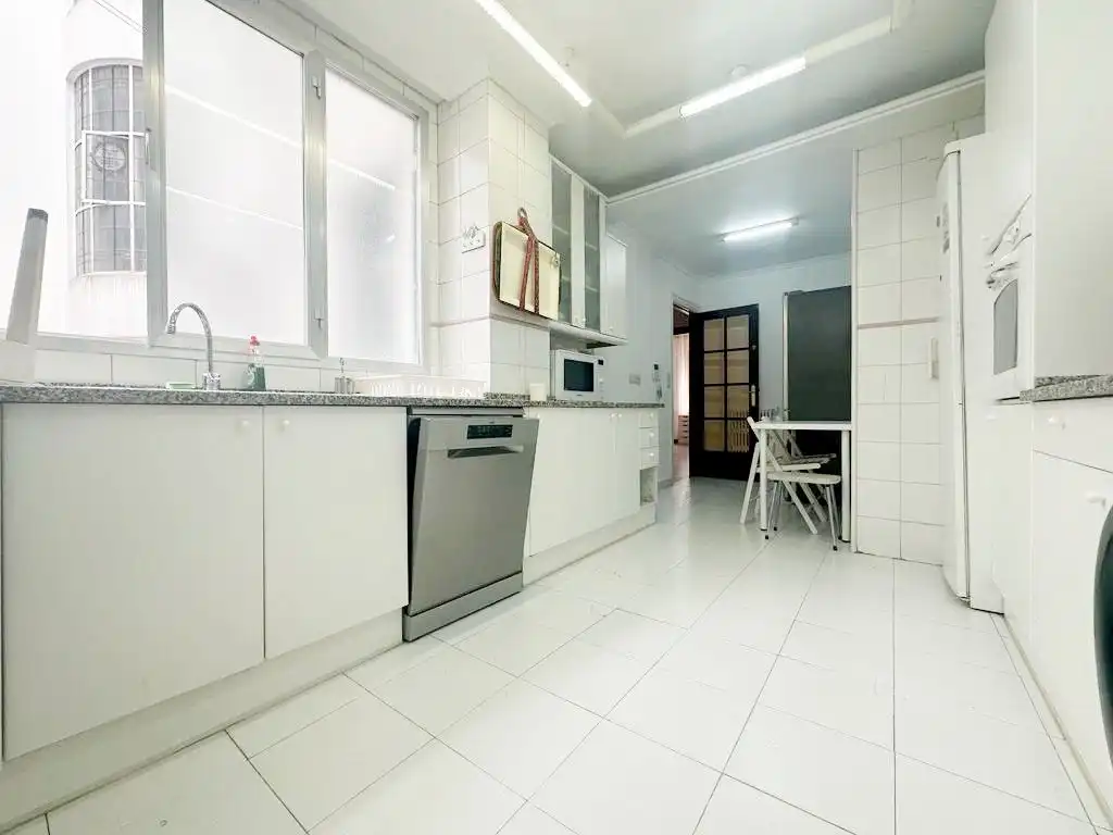 Cocina de Piso de alquiler en Bilbao  con Calefacción