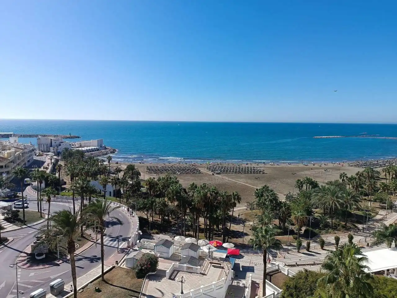 Außenansicht von Wohnungen zur Miete in Benalmádena mit Klimaanlage, Terrasse und Möbliert