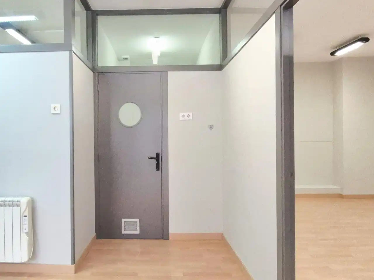 Erdgeschoss zum Verkauf in Terrassa mit Klimaanlage, Heizung und Parkett
