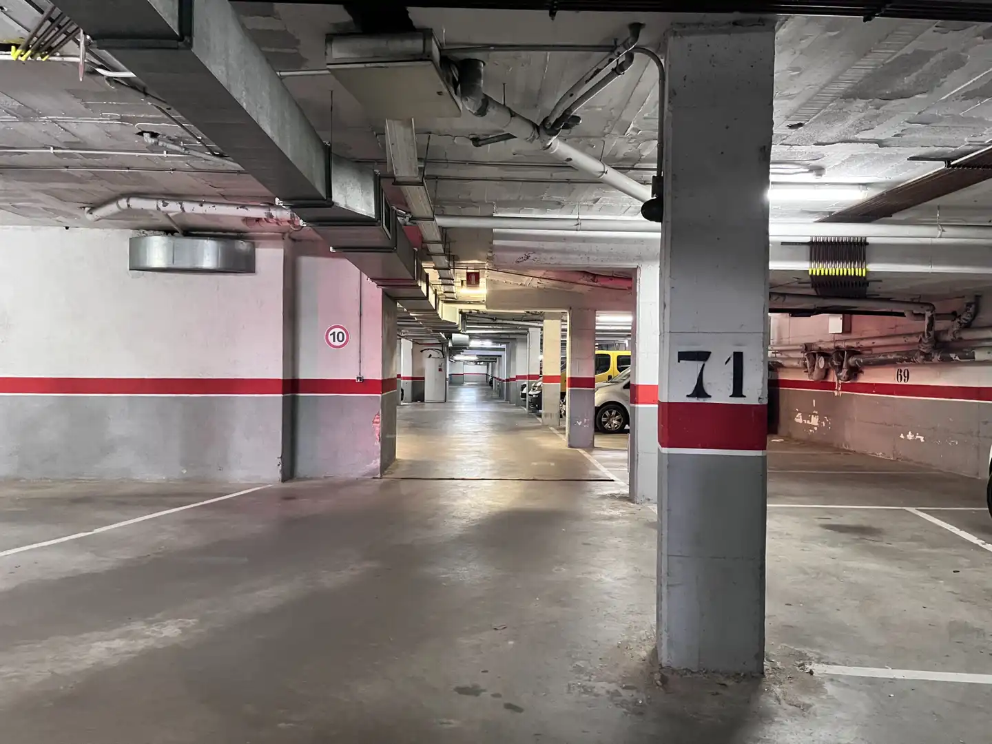 Parking of Flat for sale in Girona