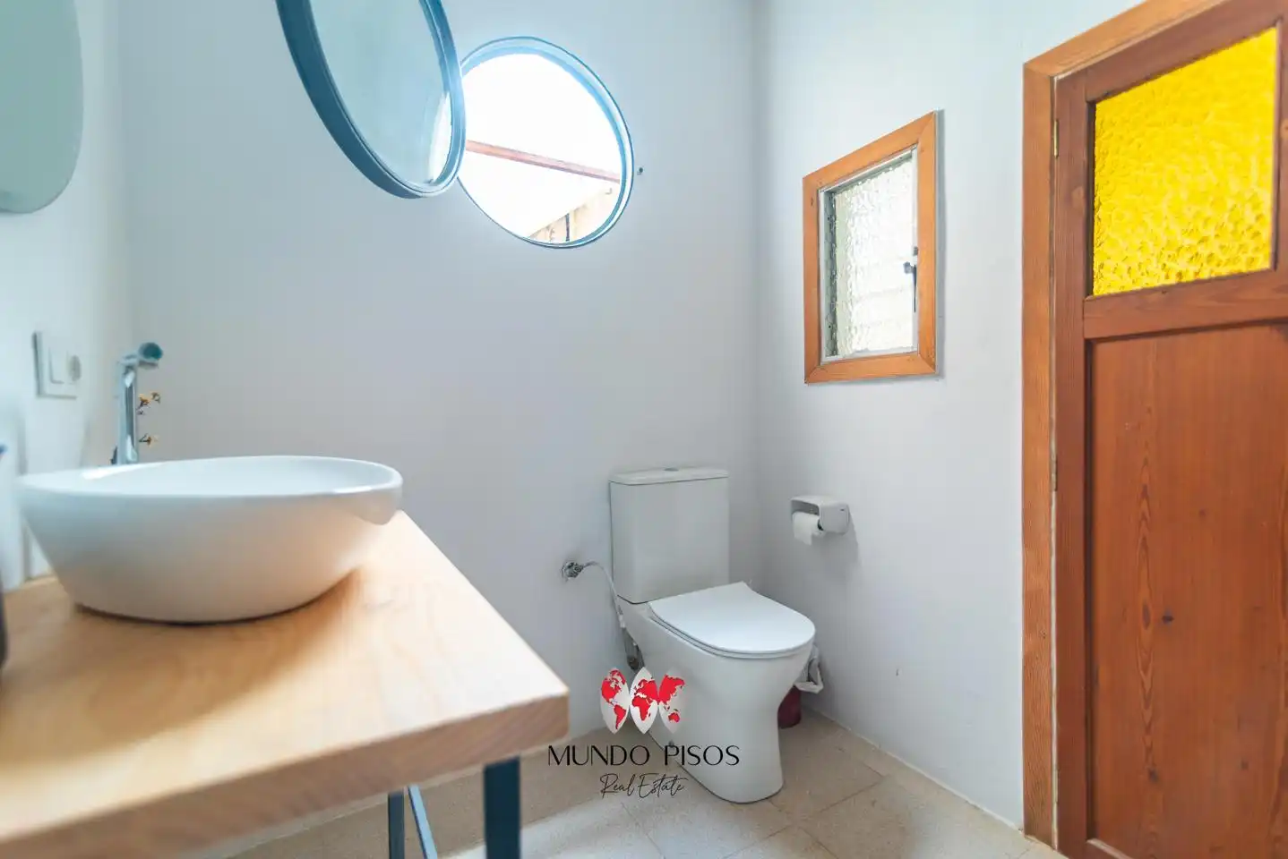 Badezimmer von Haus oder Chalet zum Verkauf in Sant Joan mit Parkett, Terrasse und Abstellraum