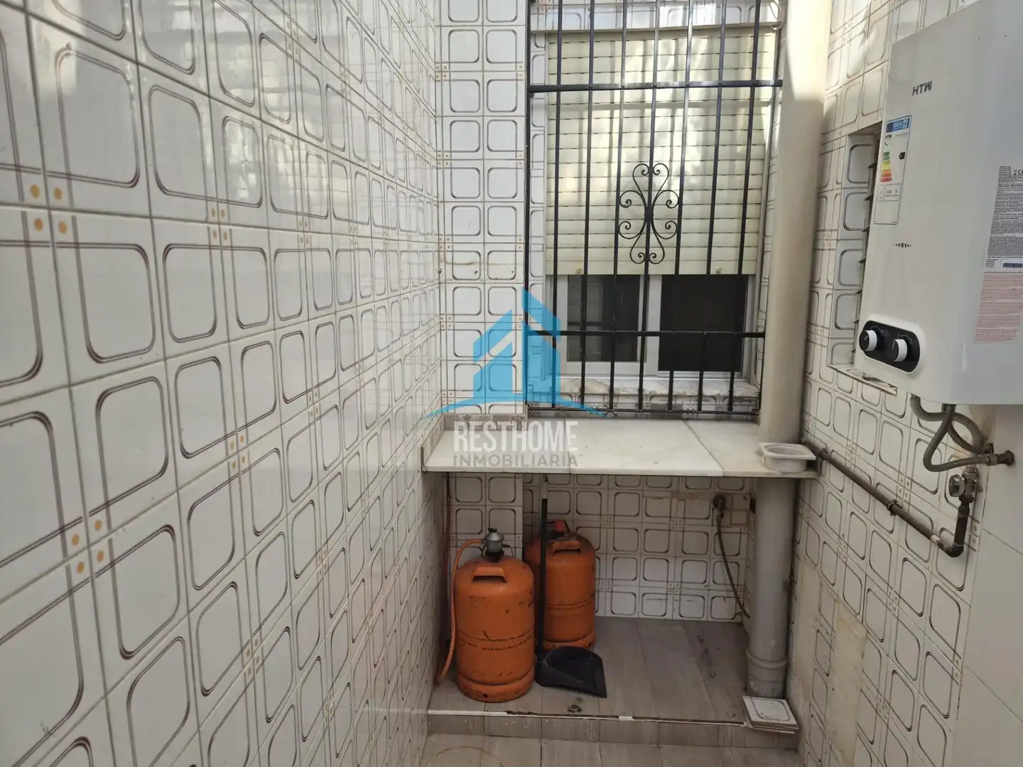 Bany de Casa o xalet en venda en Aldaia amb Terrassa, Traster i Balcó
