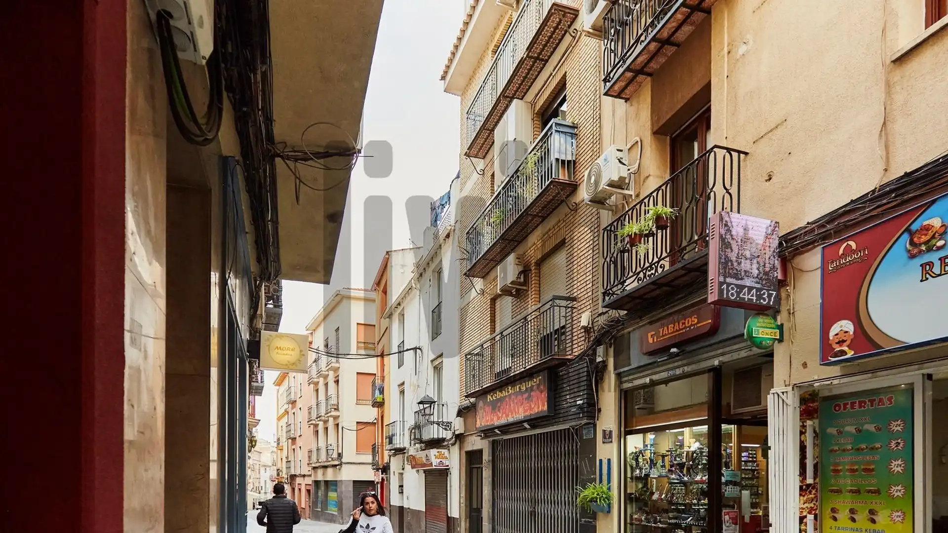 Vista exterior de Piso en venta en  Jaén Capital con Aire acondicionado, Calefacción y Trastero