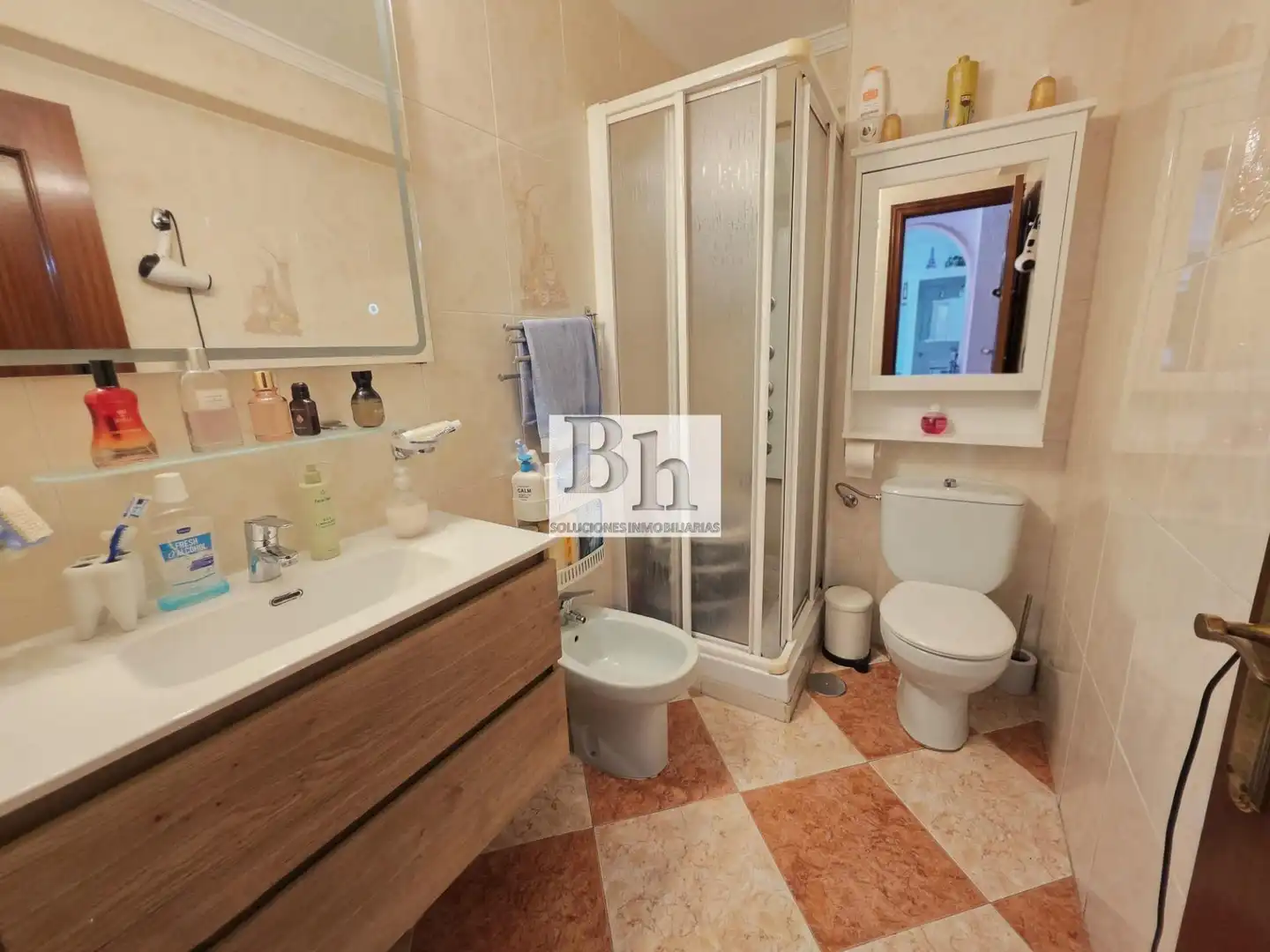 Baño de Piso en venta en Málaga con Aire acondicionado