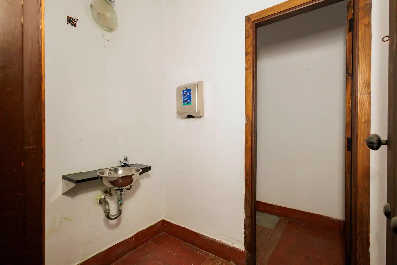 Badezimmer von Geschaftsraum zum Verkauf in Candelaria mit Möbliert