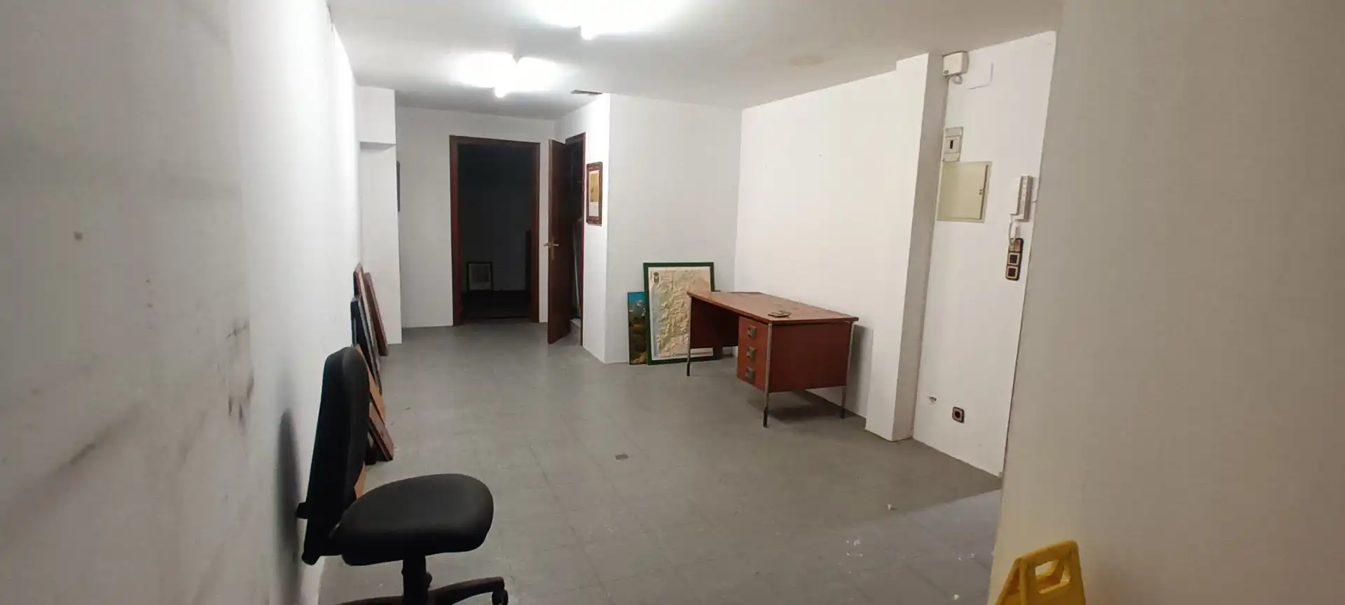 Office for sale in Vigo   with Storage room