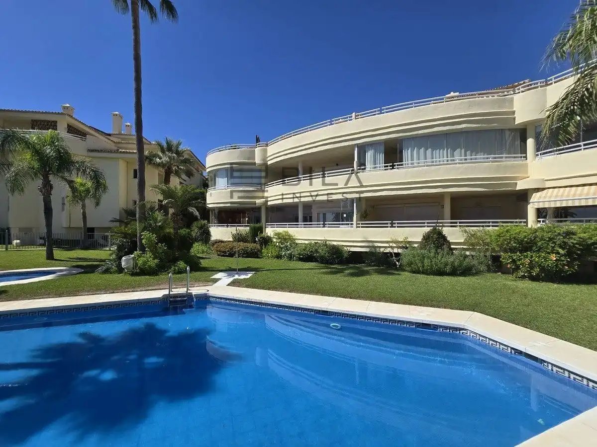 Flat for sale in Torrequebrada, Zona Centro Comercial Torrequebrada, Torrequebrada