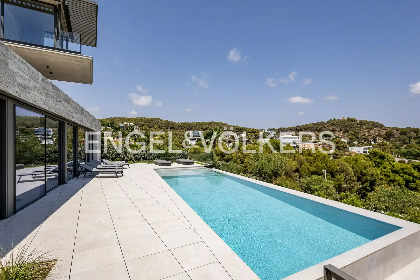 Swimming pool of Houses for rent in Sitges  with Air Conditioner, Heating and Private garden
