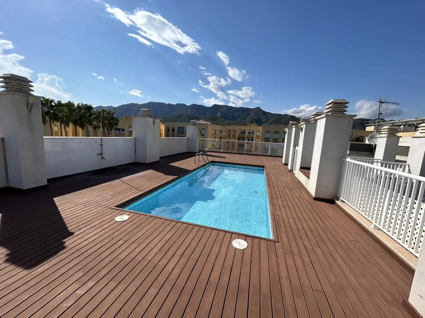 Piscina de Apartamento en venta en La Ràpita con Aire acondicionado, Calefacción y Terraza