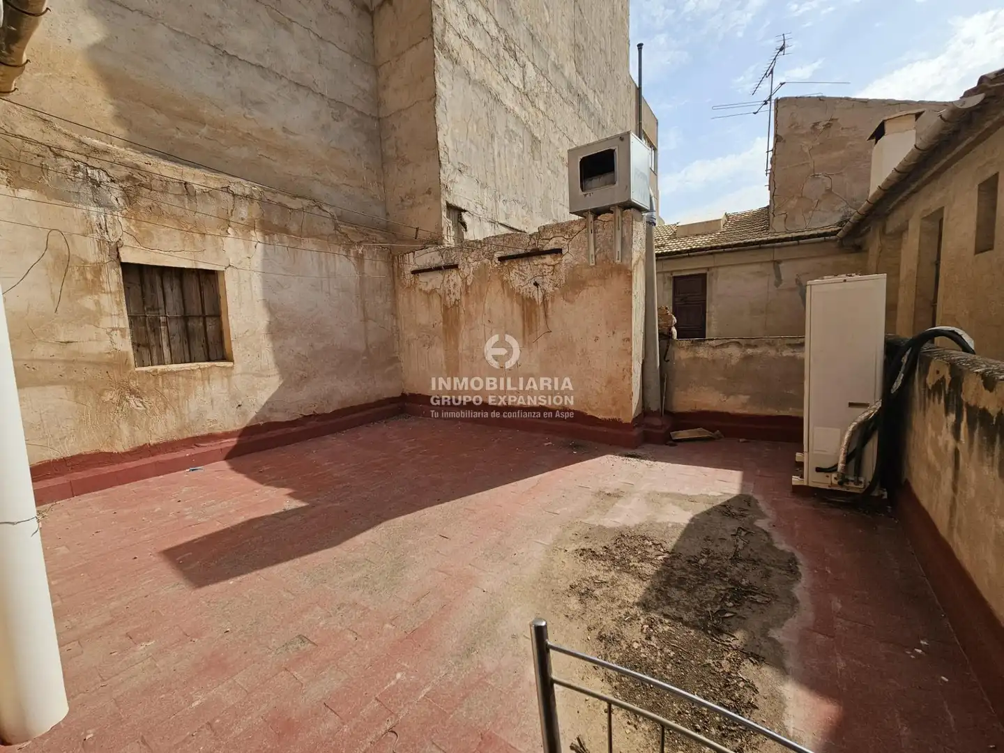 Vista exterior de Casa o chalet en venta en Novelda con Aire acondicionado, Trastero y Alarma