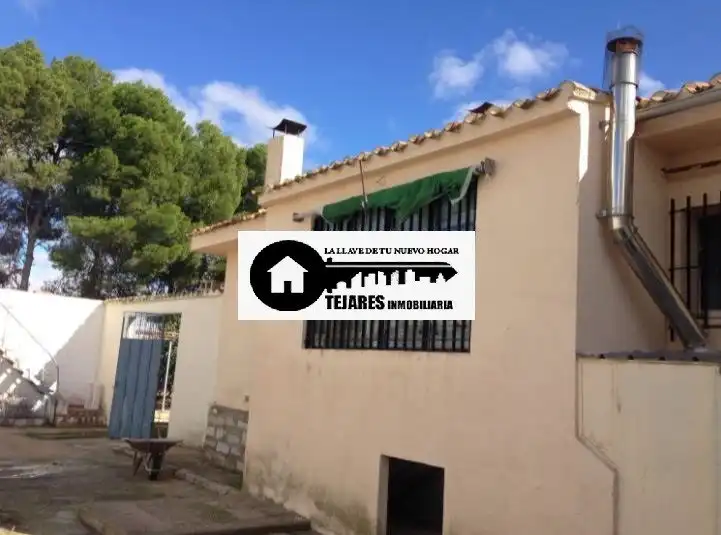 Casa rústica amb piscina en venda a Pedanías - Extrarradio, imagen 2