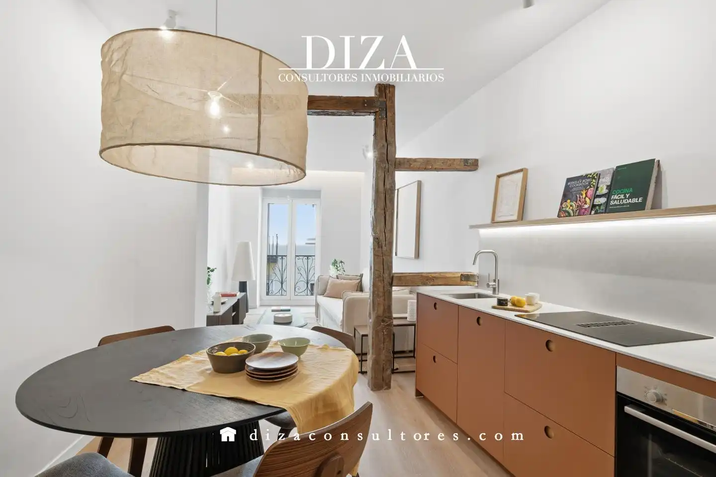 Vista exterior de Apartament en venda en Madrid amb Aire condicionat, Calefacció i Moblat