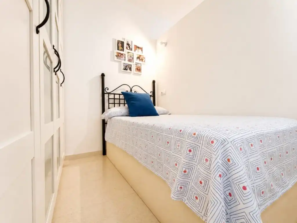 Schlafzimmer von Wohnung zum Verkauf in Benidorm mit Klimaanlage und Möbliert