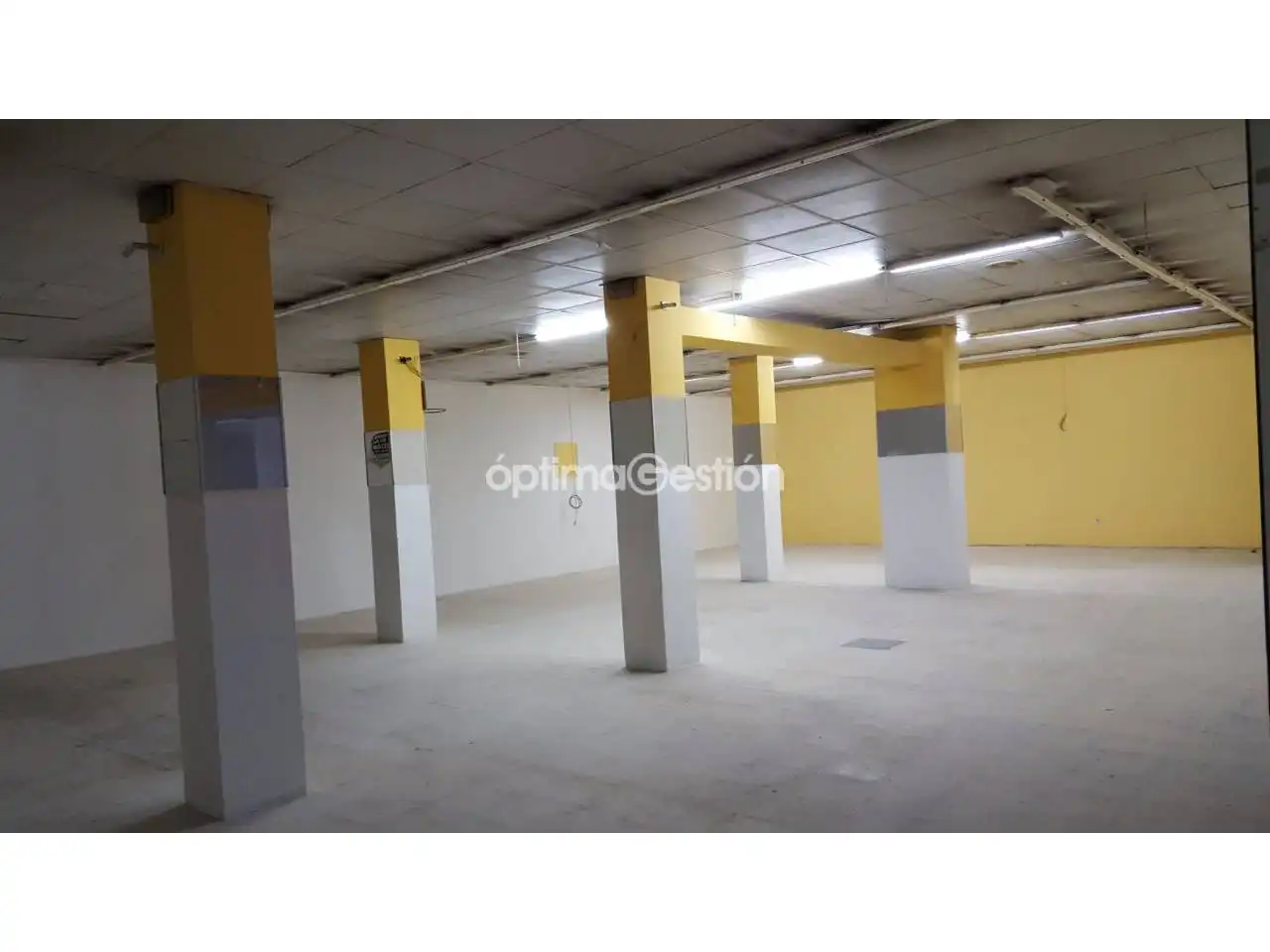 Business premises to rent in Calle LA CAMARA, imagen 2