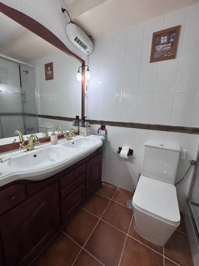 Badezimmer von Wohnung zum Verkauf in Yepes mit Klimaanlage, Heizung und Terrasse