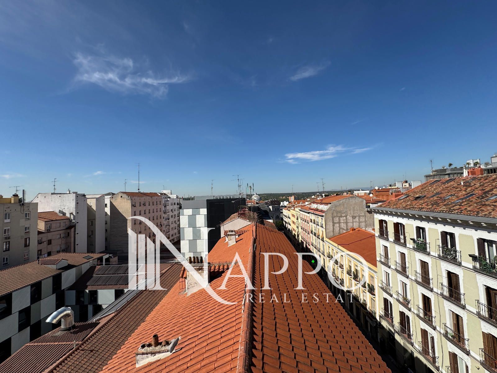 Exterior view of Attic for sale in  Madrid Capital  with Air Conditioner, Heating and Furnished