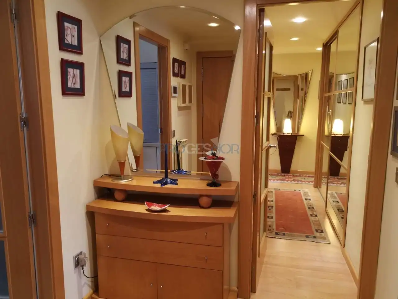 Piso en venta en León Capital  con Calefacción, Trastero y Balcón
