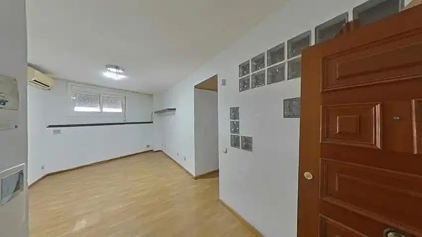 Study for sale in Barcelona