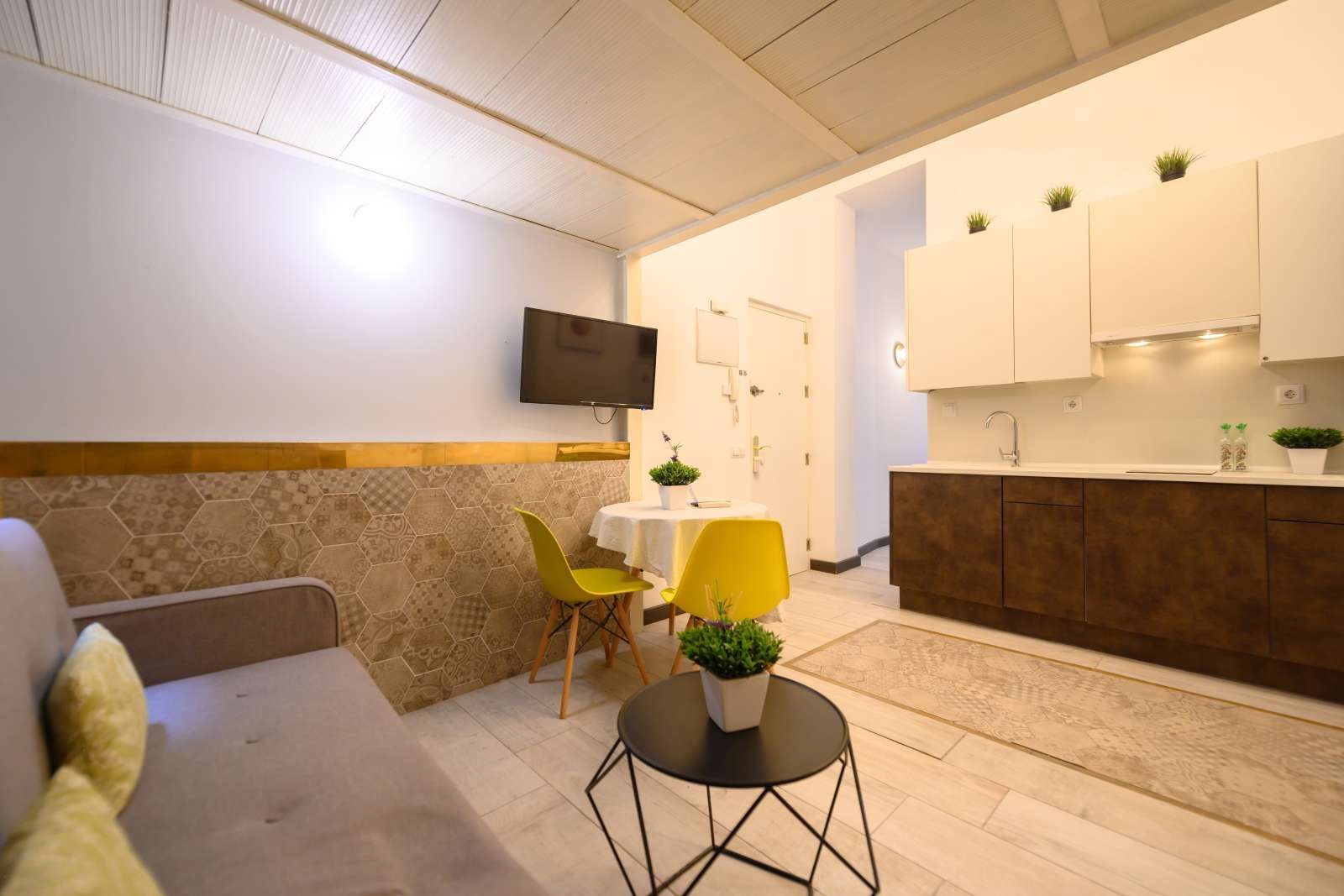 Bedroom of Apartment to share in  Madrid Capital  with Air Conditioner and Terrace