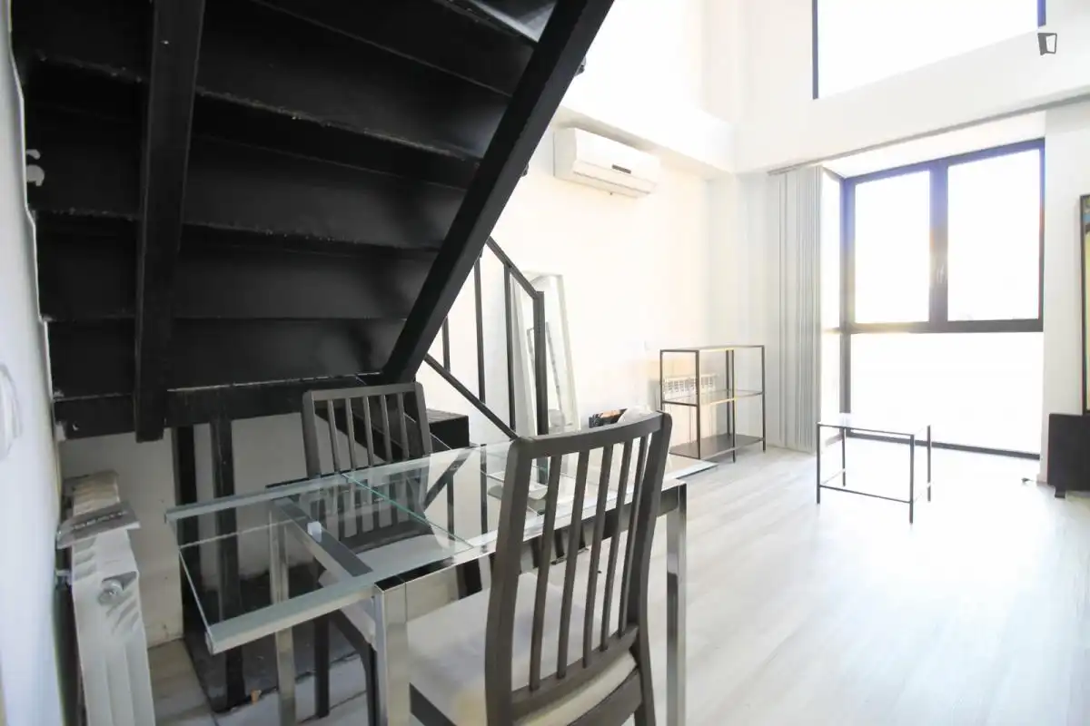 Study for rent in Almendrales