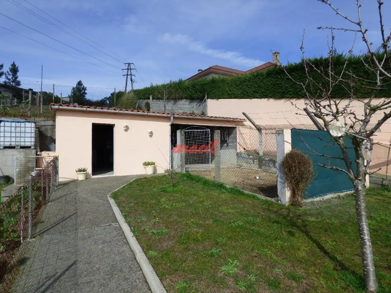 Vista exterior de Casa o xalet en venda en Ourense Capital  amb Calefacció, Jardí privat i Terrassa