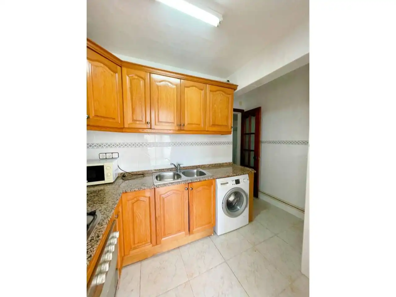 Küche von Wohnung zum Verkauf in Cerdanyola del Vallès mit Heizung, Parkett und Balkon