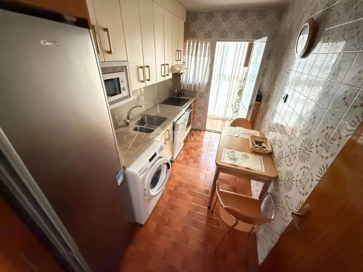Cocina de Piso en venta en Zaragoza con Calefacción y Balcón