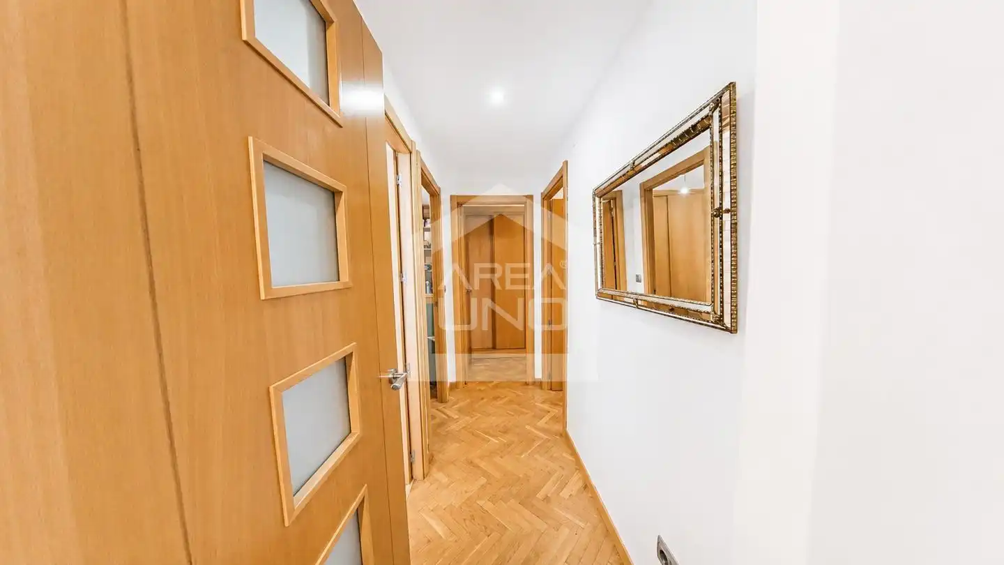 Flat for sale in Alcorcón  with Air Conditioner, Heating and Parquet flooring