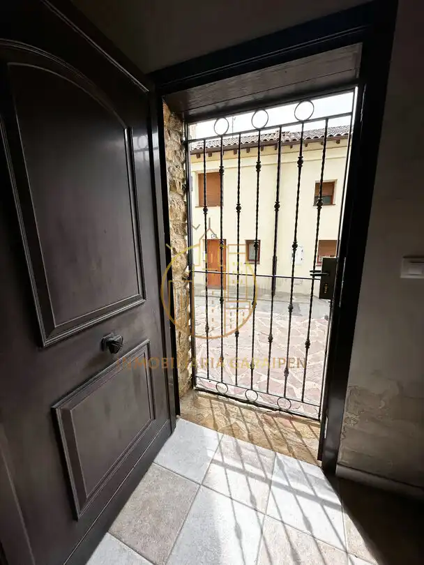 Houses for sale in Ujué / Uxue  with Terrace, Storage room and Balcony