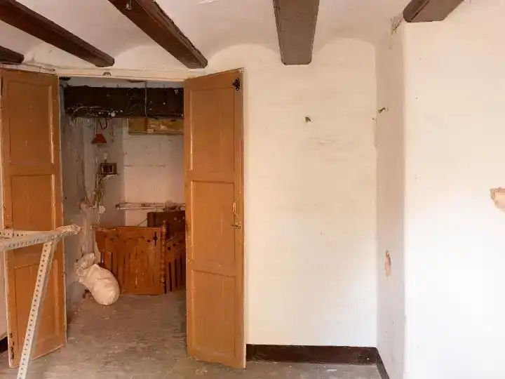 Flat for sale in  Valencia Capital  with Balcony