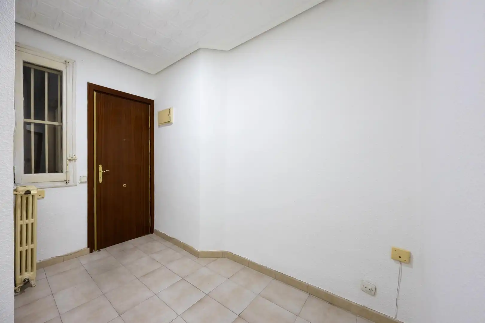 Flat for sale in Madrid  with Parquet flooring
