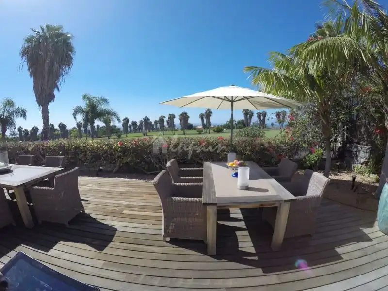 Apartamento en venta en La Caleta