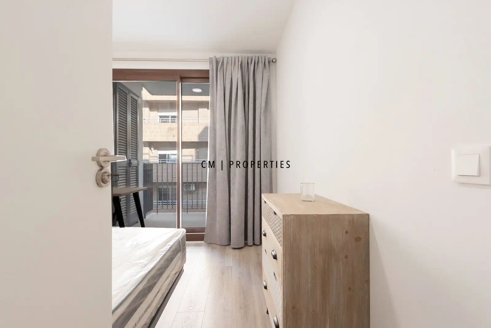 Bedroom of Flat for rent in Valencia  with Air Conditioner, Heating and Furnished