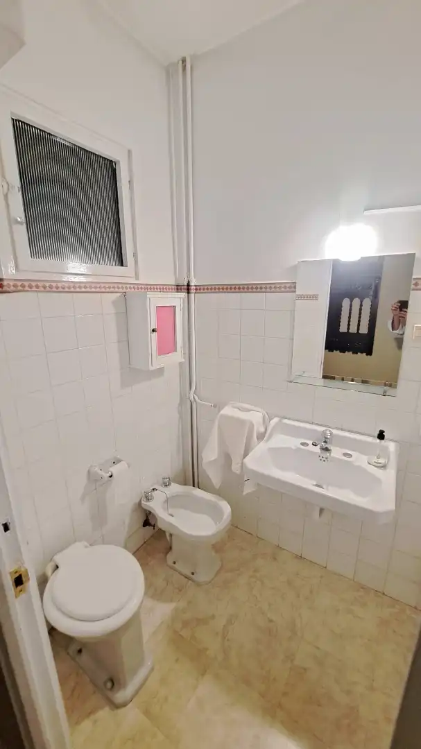 Badezimmer von Wohnung zum Verkauf in Bilbao  mit Heizung und Balkon