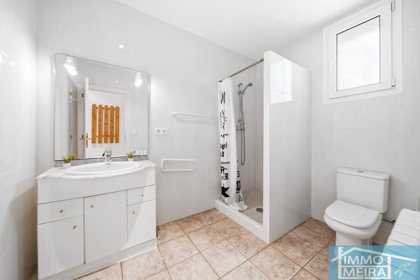 Bathroom of Houses for sale in Roses  with Air Conditioner, Heating and Private garden