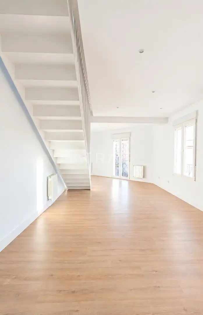 Living room of Duplexes for rent in Chamartín