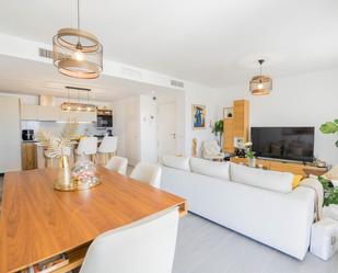 Sala d'estar de Apartament en venda en Fuengirola amb Aire condicionat, Calefacció i Jardí privat