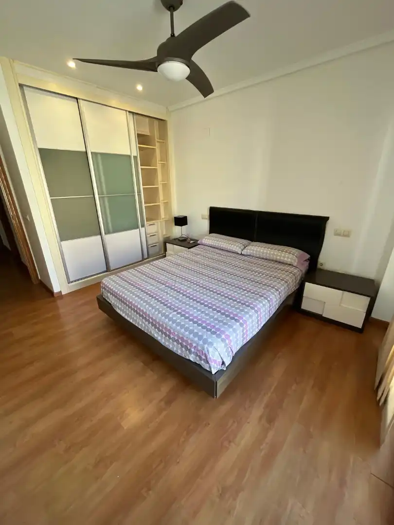 Schlafzimmer von Wohnung zum Verkauf in Valencia mit Klimaanlage, Heizung und Parkett