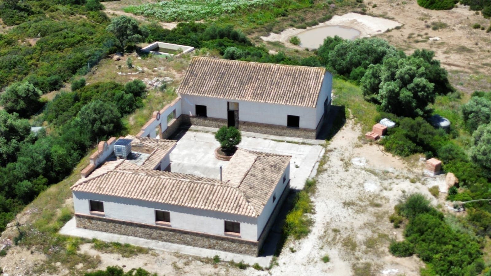 Vista exterior de Finca rústica en venda en Medina Sidonia amb Jardí privat, Terrassa i Piscina