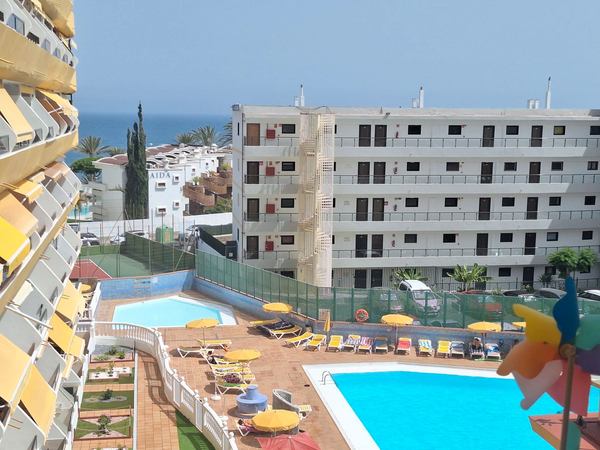 Swimming pool of Study for sale in San Bartolomé de Tirajana  with Microwave, Balcony and Community pool