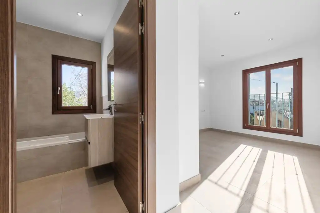 Baño de Finca rústica en venta en Calvià con Aire acondicionado, Calefacción y Balcón