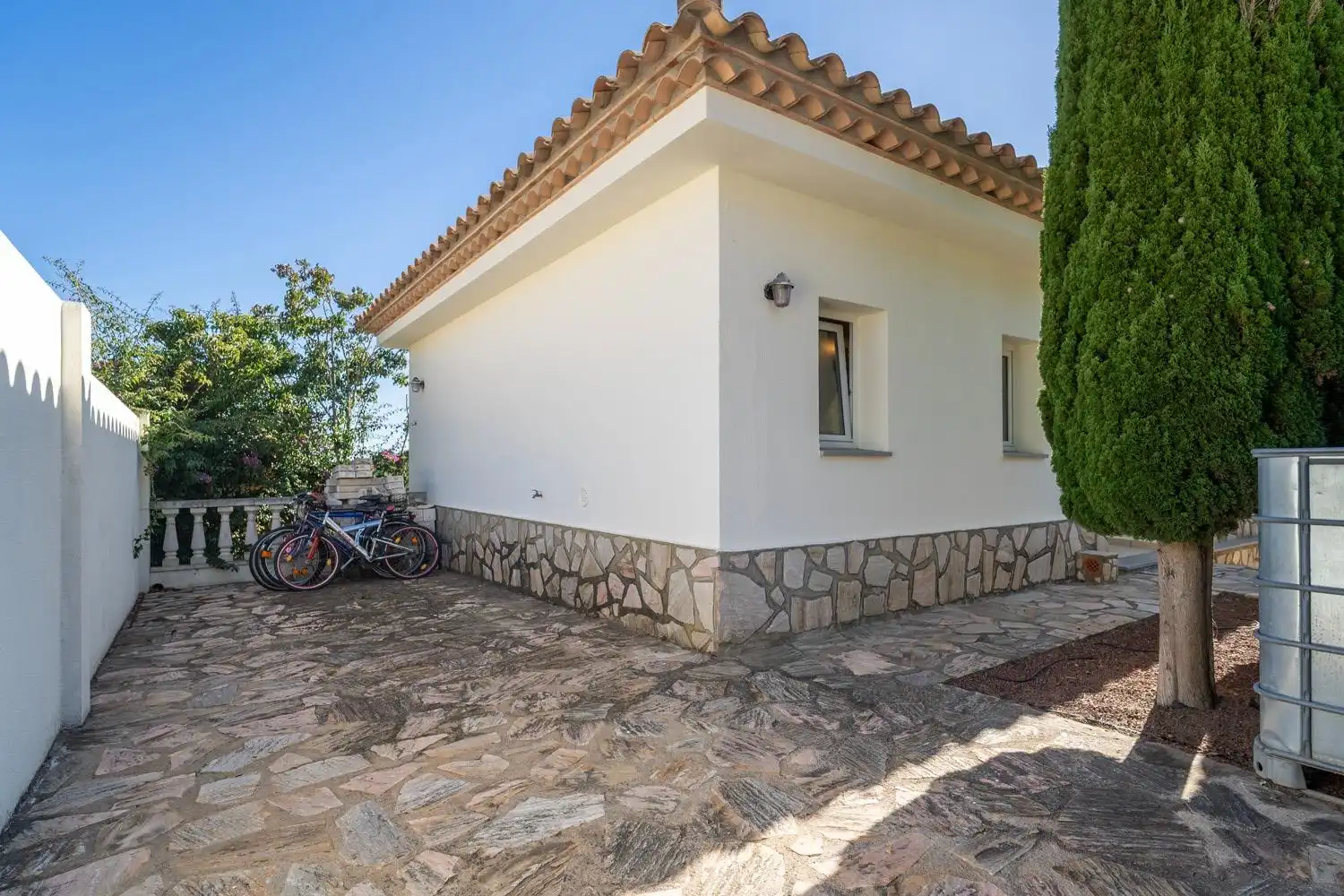 House with pool for sale in Pasaje Vall de Bianya, imagen 51