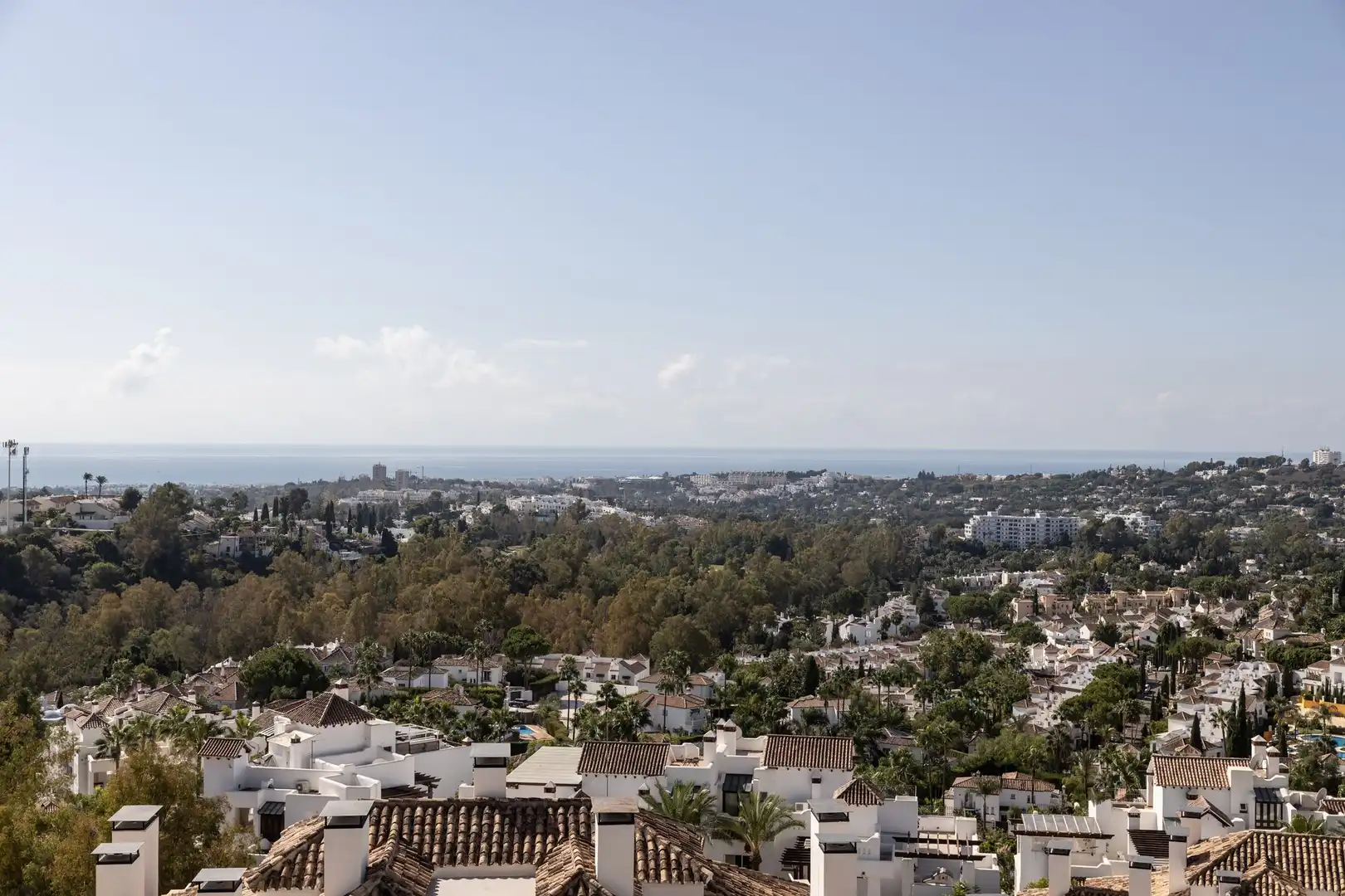Außenansicht von Dachboden zum Verkauf in Marbella mit Terrasse und Balkon