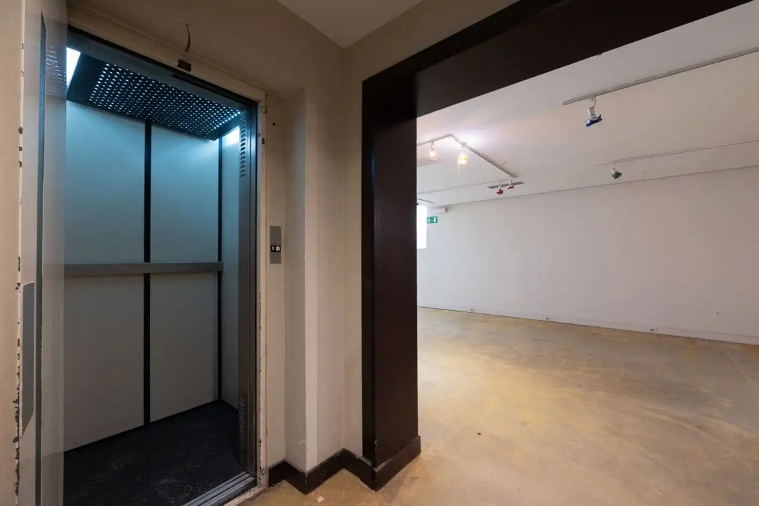 Oficina amb ascensor de lloguer a Calle de la Caléndula, imagen 51