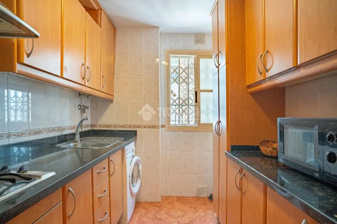 Kitchen of Flat for sale in Salobreña