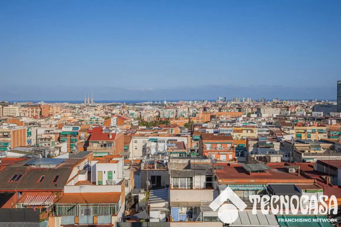 Exterior view of Flat for sale in Barcelona  with Parquet flooring and Alarm