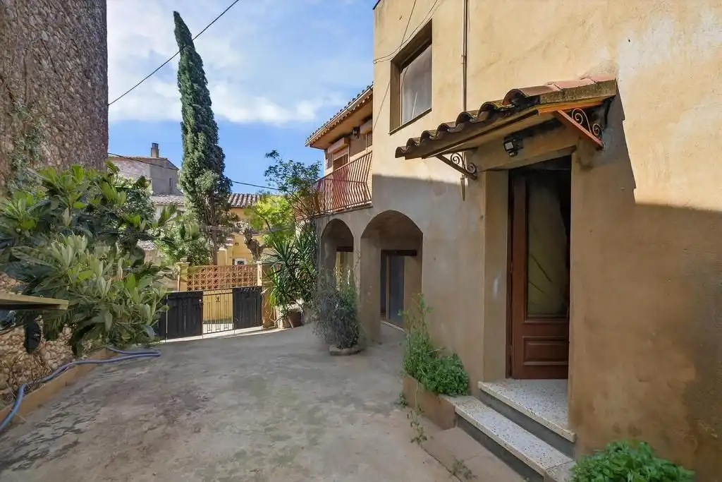 Vista exterior de Casa o chalet en venta en Vilaür con Jardín privado, Terraza y Piscina