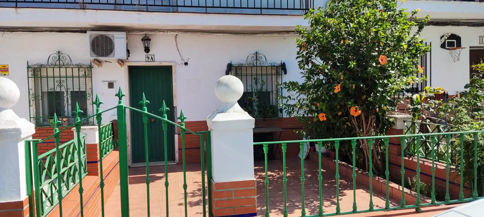 Casa a schiera con giardino in vendita a Calle Cuba 21a
