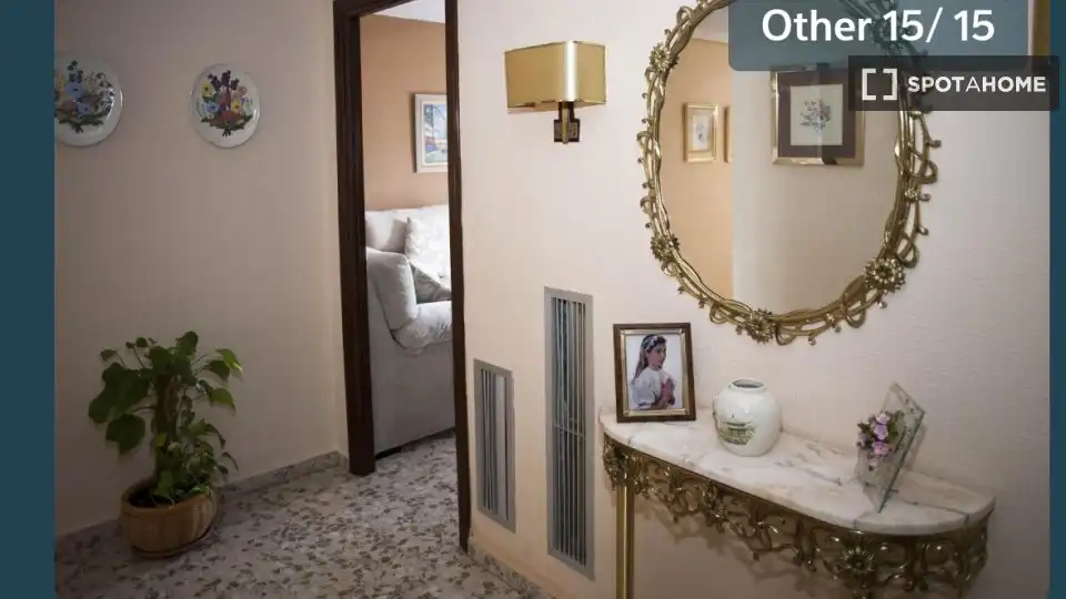 Flat for share in Sevilla  with Air Conditioner, Terrace and Furnished