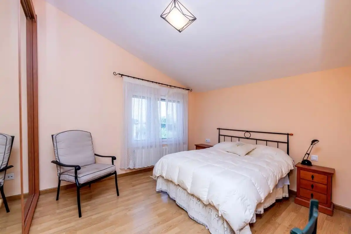 Dormitori de Casa o xalet en venda en Calatayud amb Aire condicionat i Calefacció
